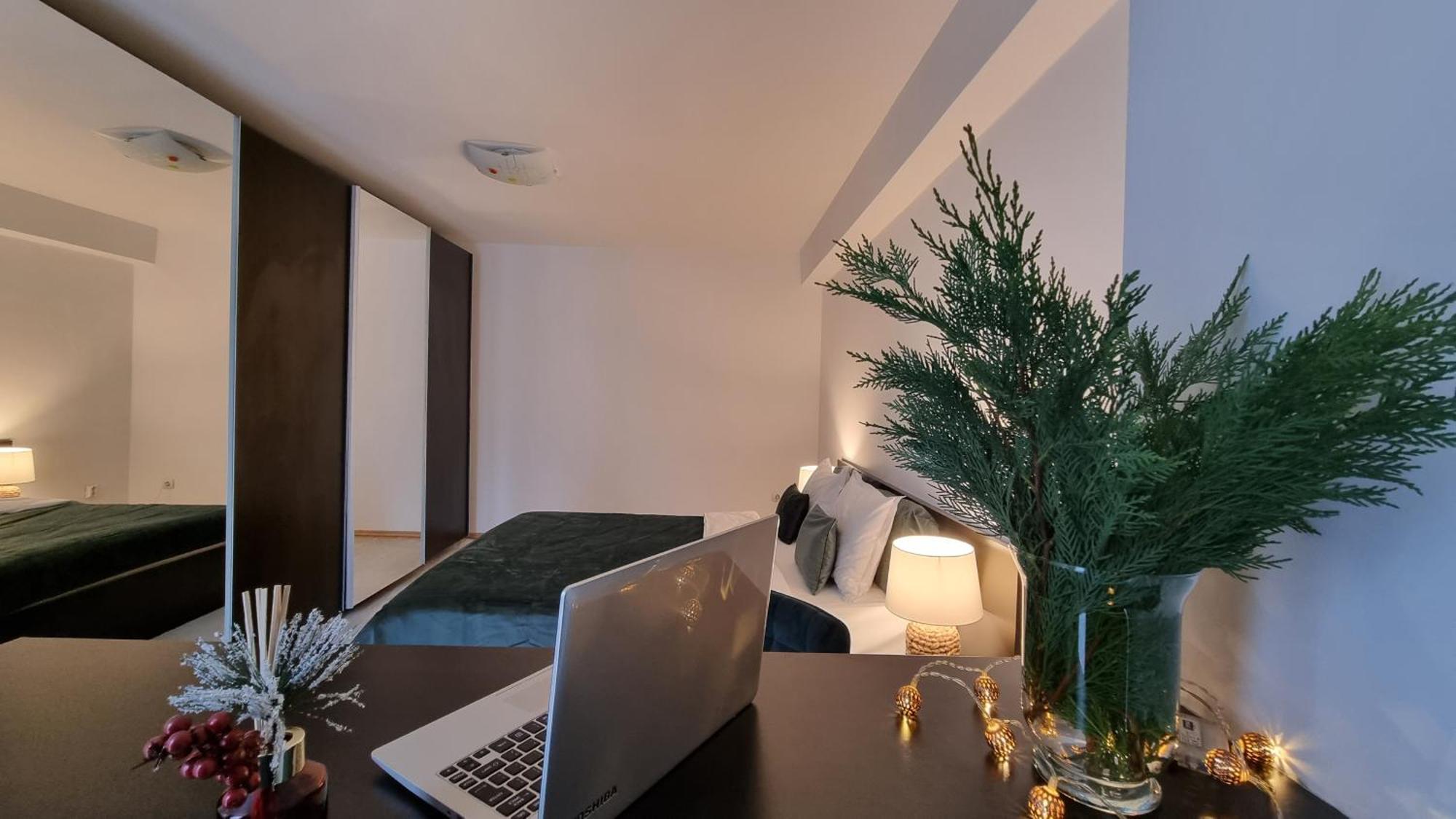 Mv Central Apartment & Garage - Self Check-In Тімішоара Екстер'єр фото